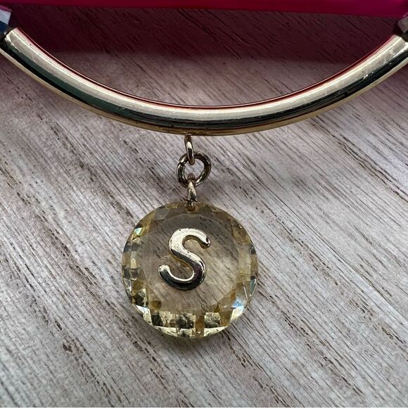 🍭6/$30 New Liz Claiborne S Initial Earring and Necklace Set - Picture 3 of 6